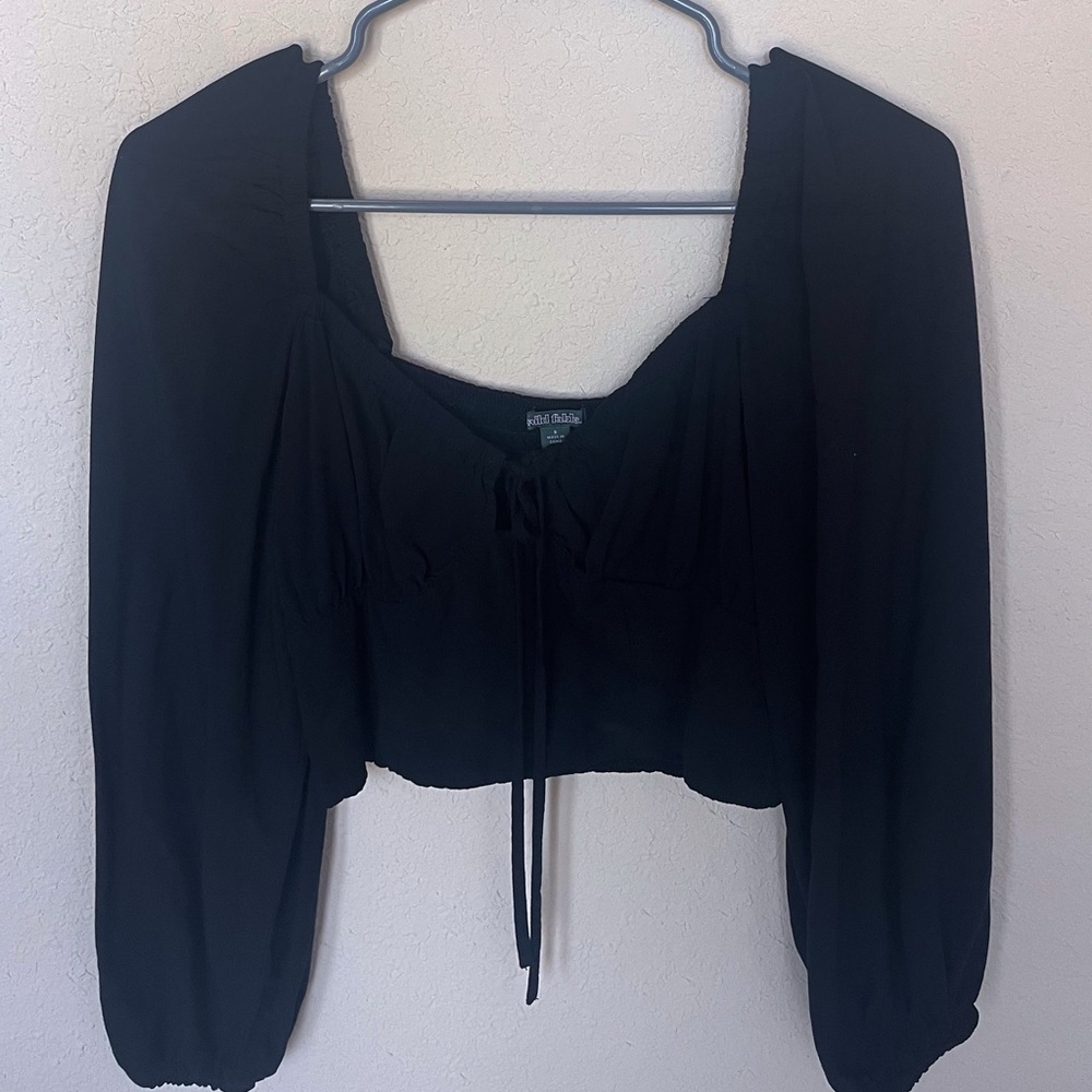 Black long sleeve cropped Wild Fable top